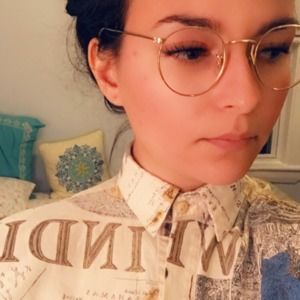 Meet your Posher, Nicole